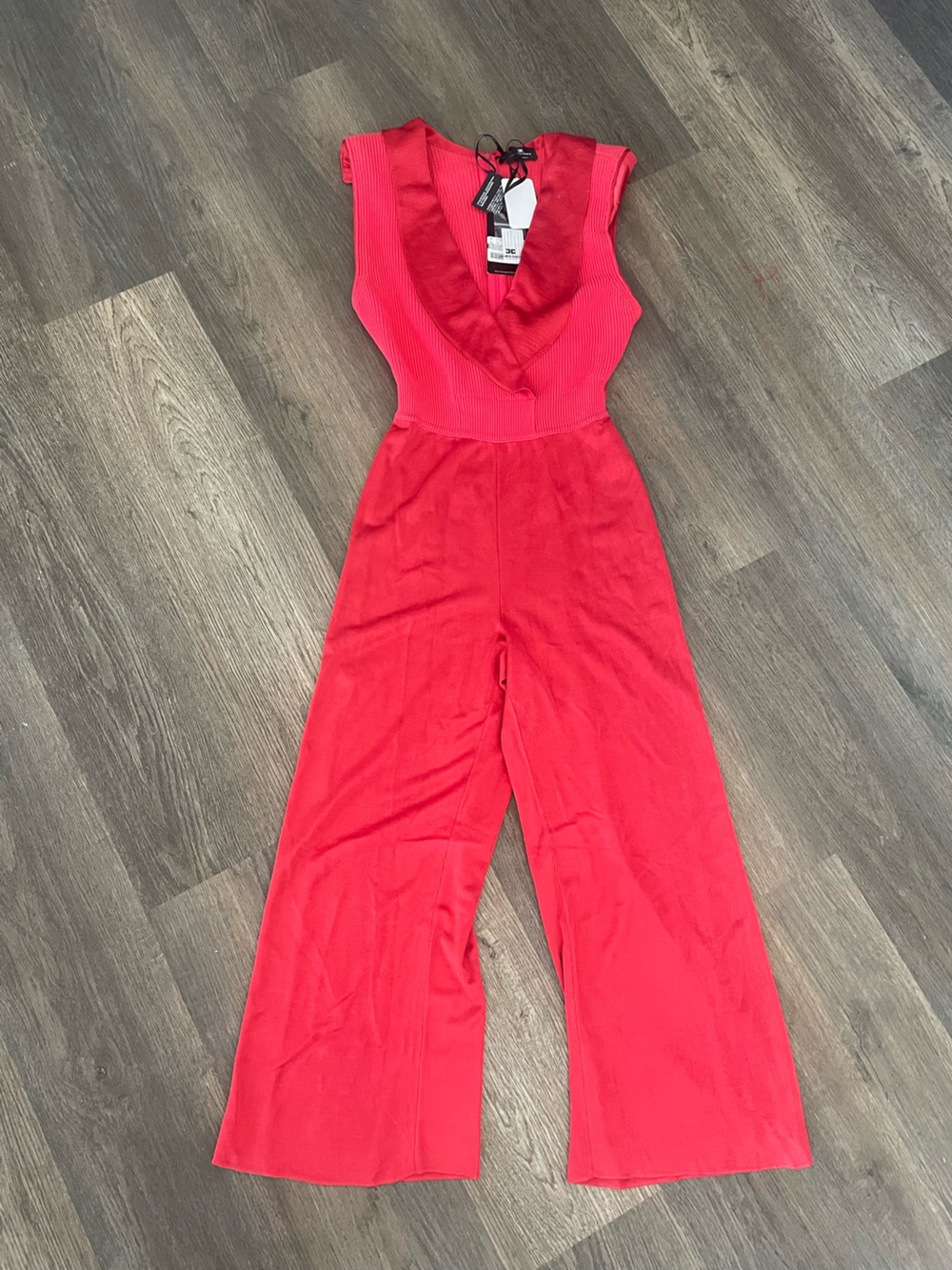 Sleeveless V-Neck Wide-Leg Jumpsuit in Bright Red